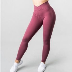 COPY - Alphalete Surface Path Legging